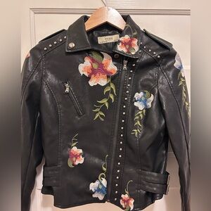 Black Stylish Jacket with Cozy Lining